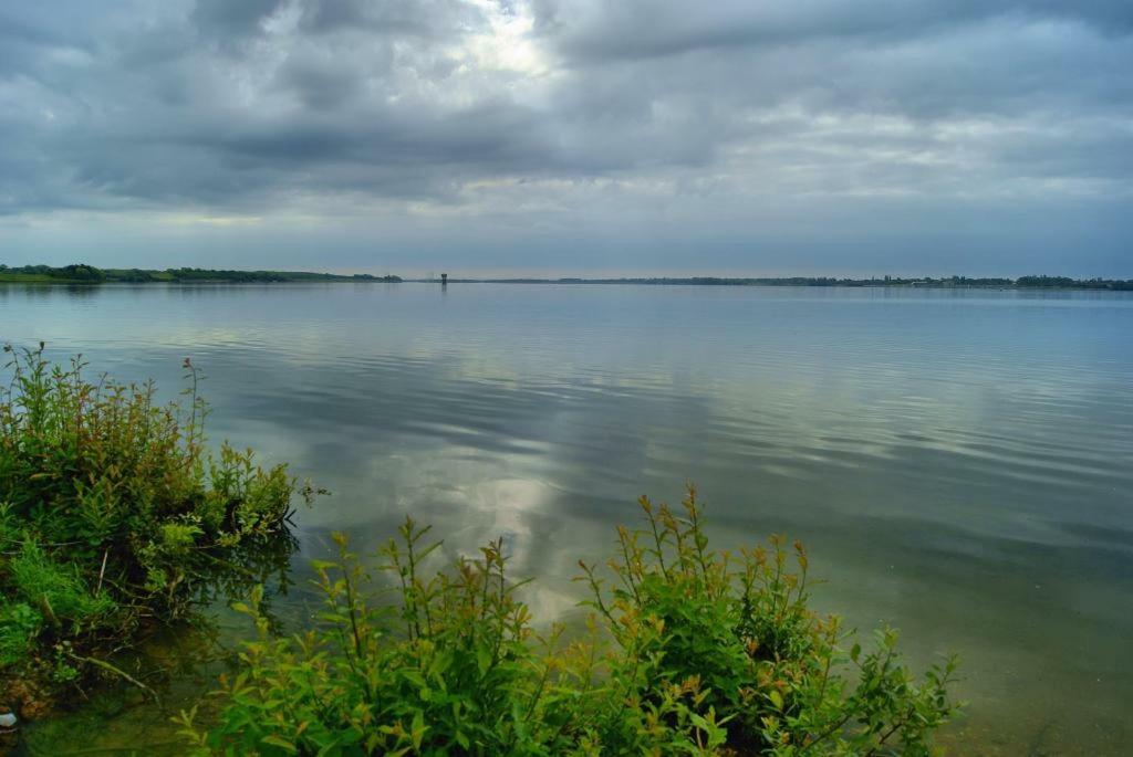 Grafham Water Lodge ภายนอก รูปภาพ