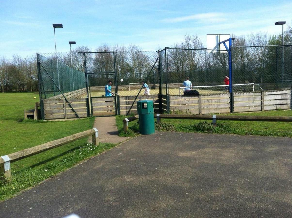 Grafham Water Lodge ภายนอก รูปภาพ